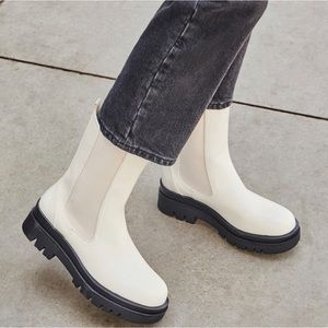 Platform Chelsea boots